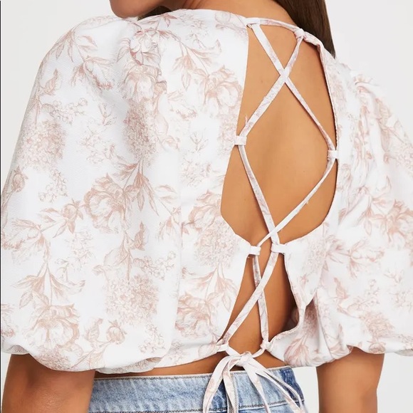 Floral Print puff Sleeve Open Back Blouse - Picture 2 of 7